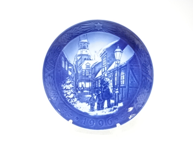 ROYAL COPENHAGEN　ロイヤルコペンハーゲン　「街灯をともす頃」　イヤープレート(1996)　洋食器